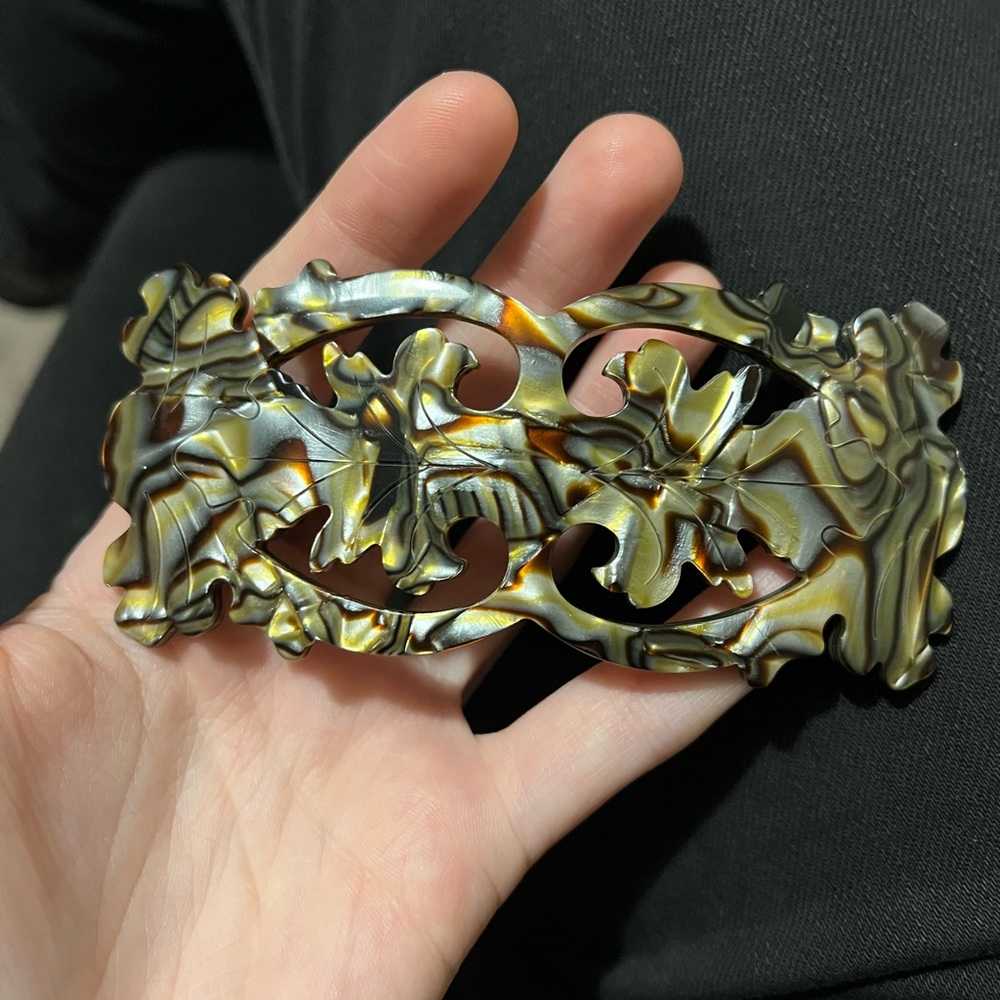 Carved French Hair Clip